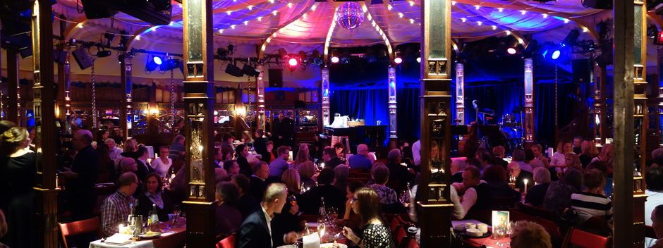 Eine besondere Event Location in Berlin Das Spiegelzelt ist eine besondere Berliner Event Location