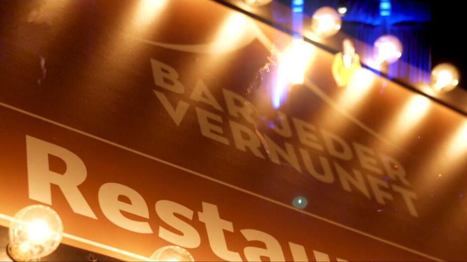 BAR JEDER VERNUNFT Berlin: Die Kunst der Unterhaltung