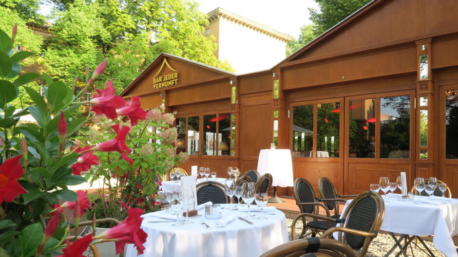 Der Biergarten der BAR JEDER VERNUNFT