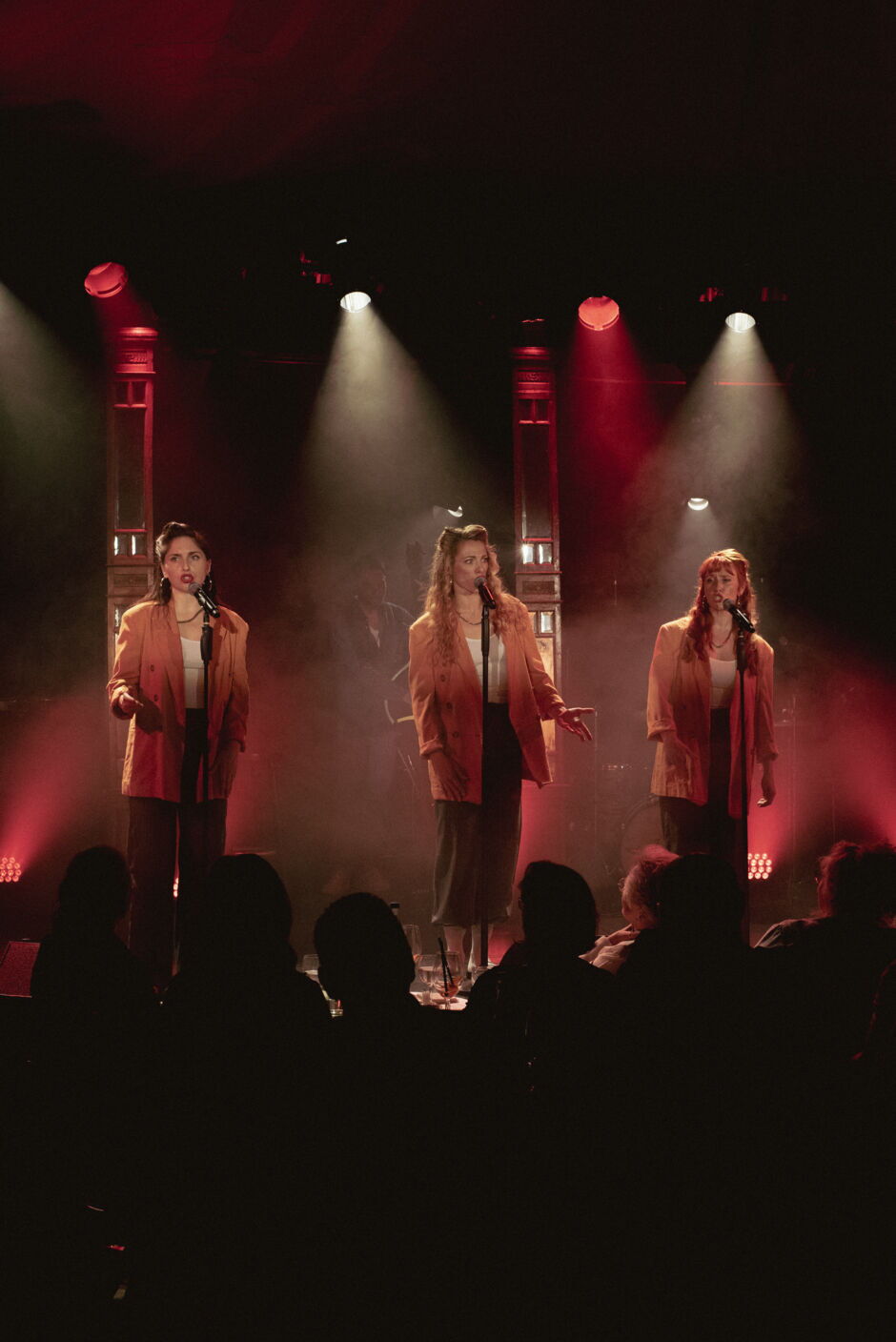 Stefanie Bruckner, Paulina Plucinski, Judith von Orelli (von links)